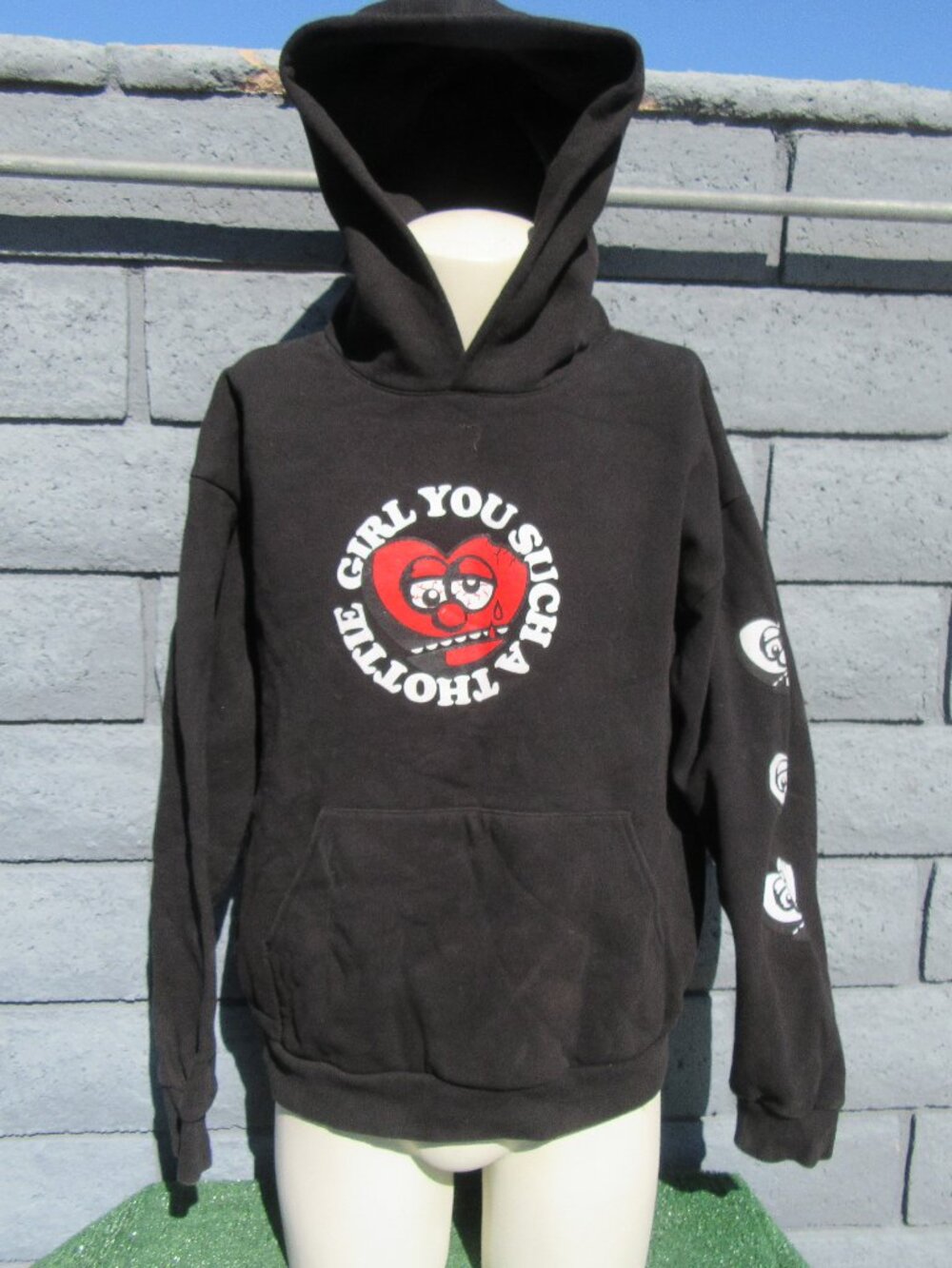 GloGang Girl You Such A Thottie Black Heavy Duty Sweatshirt Hoodie Size Medium